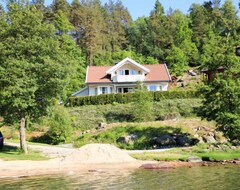 Cijela kuća/apartman Vacation Home Naudøyna (sow046) In Spangereid - 10 Persons, 5 Bedrooms (Lyngdal, Norveška)