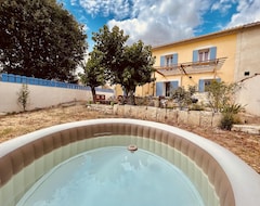 Toàn bộ căn nhà/căn hộ Rental For 5 People In Aigues-vives 20 Km From The Beaches - Between Montpellier And Nîmes (Aigues-Vives, Pháp)