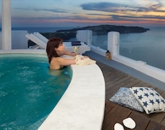 Hotel Athermi Suites (Fira, Greece)