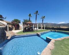 Casa/apartamento entero Cozy House On The Hill W/ Panoramic View Of The Valley W/ Grill And Pool Access (El Porvenir, México)