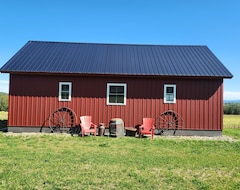 Entire House / Apartment Mountain View Cabin (Presque Isle, USA)