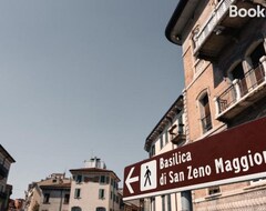 Koko talo/asunto La Promenade (Verona, Italia)