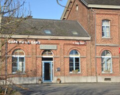 Toàn bộ căn nhà/căn hộ Old Village Train Station, 5 Bedrooms And 4 Bathrooms, Small Garden (Beauraing, Bỉ)