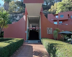 Hotel Punta Galeria (Morelia, Mexico)