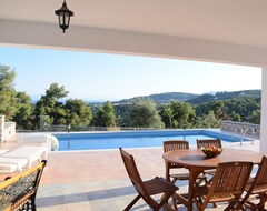 Toàn bộ căn nhà/căn hộ Luxurious Villa Anemologio With A Private Pool By The Sea (Patitiri, Hy Lạp)