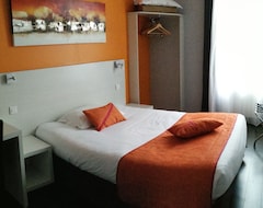 Hotel Le Comty (Feurs, France)