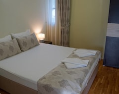Hotelli M-club (Budva, Montenegro)