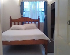 Hotel apartamento de un dormitorio totalmente amueblado (Cap Estate, Santa Lucía)