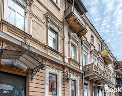 Hotel Uiutnaia Studiia V Tsientrie Odiessy (Odessa, Ukraine)