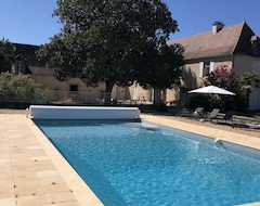 Toàn bộ căn nhà/căn hộ Magnificent Perigourdine Property With Pool And Tennis (Saint-Martial-d'Albarède, Pháp)