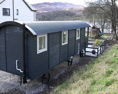 Tüm Ev/Apart Daire The Carriage - A Shepherds Hut That Sleeps 2 Guests In 1 Bedroom (Fort William, Birleşik Krallık)
