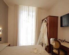 Khách sạn Grand Hotel Telese (Telese Terme, Ý)