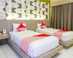 OYO 972 Griya Asri Hotel Mataram (Mataram, Endonezya)