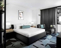 Downtown Grand Hotel And Casino, 2 Queen Bed Room (Las Vegas, ABD)