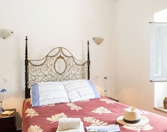 Hotel Ideal In Pre- And Post-Season (Montemor-o-Novo, Portugal)