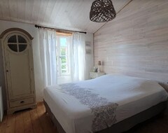Koko talo/asunto Charm And Comfort In A Renovated House Rétaise (Saint-Clément-des-Baleines, Ranska)