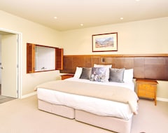 Cijela kuća/apartman Luxury Villa In The Terrace Downs Resort Area (Windwhistle, Novi Zeland)