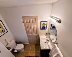 Toàn bộ căn nhà/căn hộ Charming City Cottage - 3 King Beds! Fiber Wifi! (South Salt Lake, Hoa Kỳ)