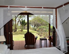 Hotelli Two Bays Beach Villa, Apartment, and Studios (St Andrews, Grenada)