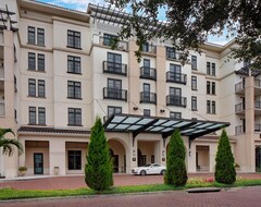 Hotelli Large Room Award Winning Hotel W/rooftop Pool - Close To Parks & Rollins College (Winter Park, Amerikan Yhdysvallat)