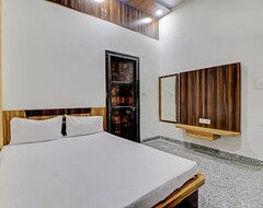 Khách sạn Collection O Misty D Silver Resorts (Munnar, Ấn Độ)