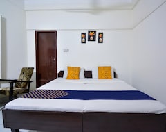 SPOT ON 39952 Hotel Silverton (Jalandhar, Indija)