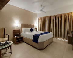 Hotel Central Excellency (Surat, Indien)