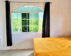 Toàn bộ căn nhà/căn hộ Beautiful Top Apartment In St. Elizabeth, Jamaica With An Amazing Mountain View! (Knockpatrick, Jamaica)