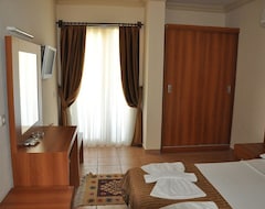 Mg Moms Hotel (Camyuva, Turquía)