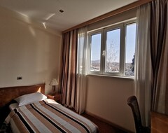 Khách sạn Hotel BaMBiS (Podgorica, Montenegro)