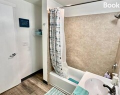 Cijela kuća/apartman Apartment Studio With Shared Bathroom On 1st Floor In University District (Seattle, Sjedinjene Američke Države)