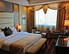 Hotel Paragon (Abu Dabi, Emiratos Árabes Unidos)