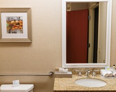 Holiday Inn Express & Suites - Olathe North, an IHG Hotel (Olathe, USA)