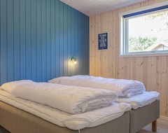 Tüm Ev/Apart Daire 3 Bedroom Accommodation In Nexø (Allinge-Gudhjem, Danimarka)