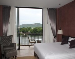 Hotel The Glory River Kwai (Kanchanaburi, Thailand)