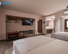 Khách sạn Hotel Mid Project (Merida, Mexico)