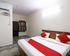Khách sạn OYO 39797 Hotel Om (Delhi, Ấn Độ)