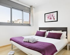 Otel Lugaris Rambla Apartments (Barselona, İspanya)