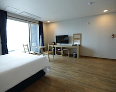 Hotel52 (Seogwipo, Corea del Sur)