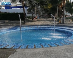 Resort Playa Azul (Atacames, Ecuador)