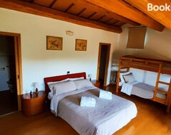 Bed & Breakfast A 2 Passi Dal Lago - Guest House E B&b (Grotte di Castro, Italija)