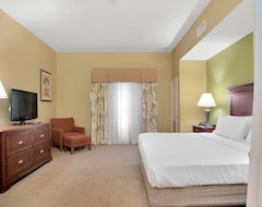 Holiday Inn Express Hotel & Suites DFW West - Hurst, an IHG Hotel (Hurst, USA)
