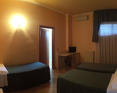 Khách sạn Hotel Di Rocco (Loreto Aprutino, Ý)