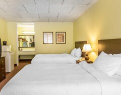 Khách sạn Hotel Clarion Inn Brunswick (Brunswick, Hoa Kỳ)