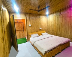 Khách sạn Hotel Vivek Guptkashi (Kedarnath, Ấn Độ)