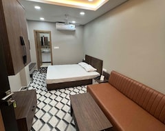 Hotel Tic Rooms (Siliguri, India)