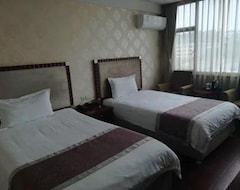 Hotelli Tongnan Tianbao Grand Hotel (Tongnan, Kiina)