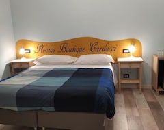 Bed & Breakfast Rooms Boutique Carducci (Trst, Italija)