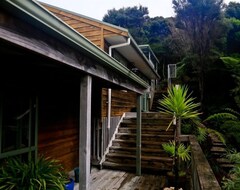 Toàn bộ căn nhà/căn hộ Treetops - Spectacular River And Sea Views (Waitangi, New Zealand)