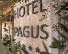 Khách sạn Hotel Pagus (Pag, Croatia)